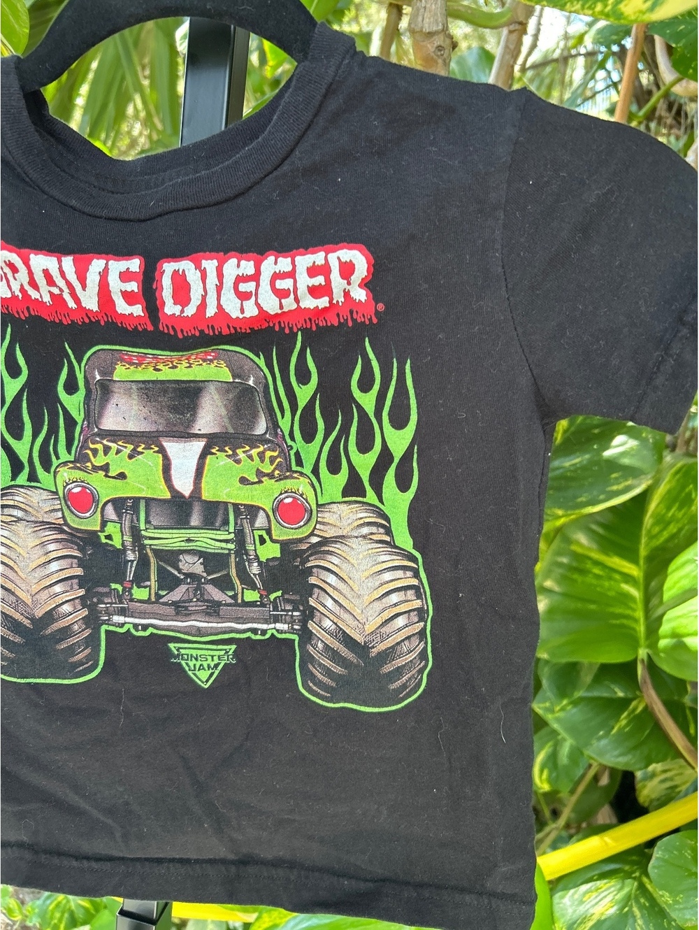 Monster Jam Grave Digger Kids T-Shirt 5T Black